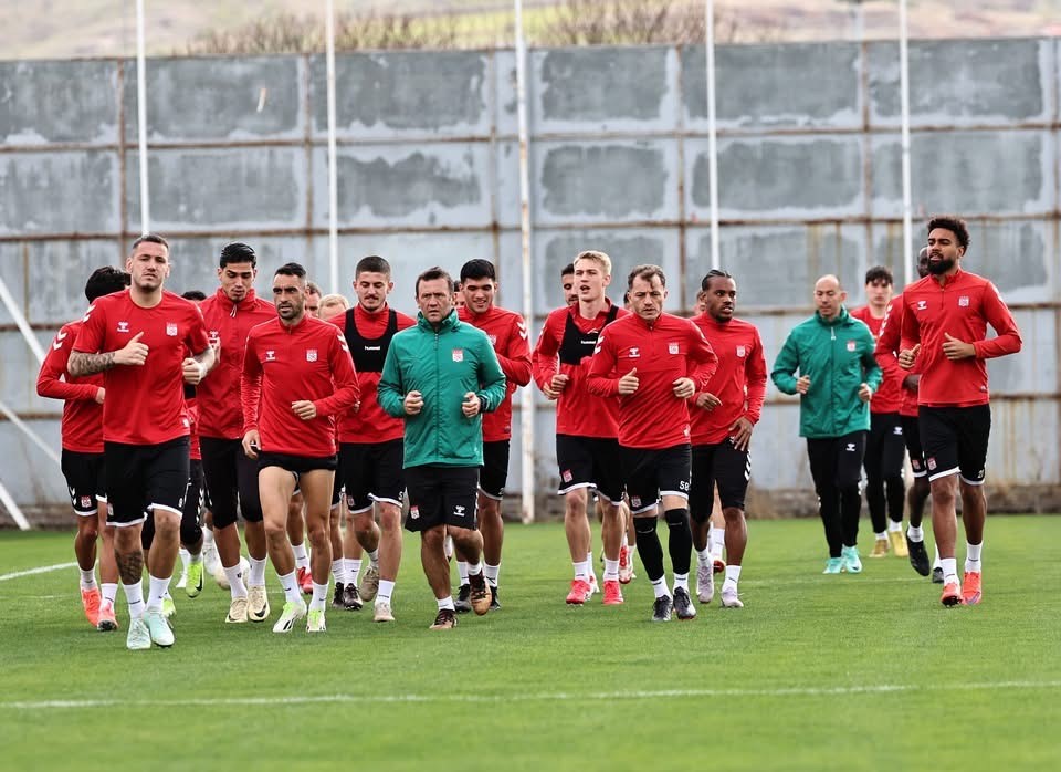 Sivasspor’da Çaykur Rizespor maçının hazırlıkları başladı