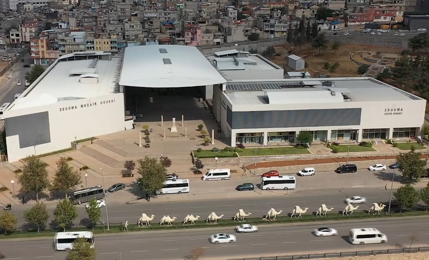 Zeugma Mozaik Müzesi bayramda ziyaretçi akınına uğruyor