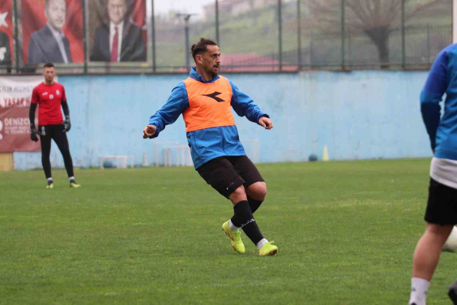 Pazarspor namağlup Aliağaspor’a karşı puan arayacak
