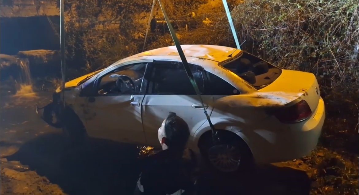 Sinop&rsquo;ta otomobil kanala u&ccedil;tu: 4 yaralı
