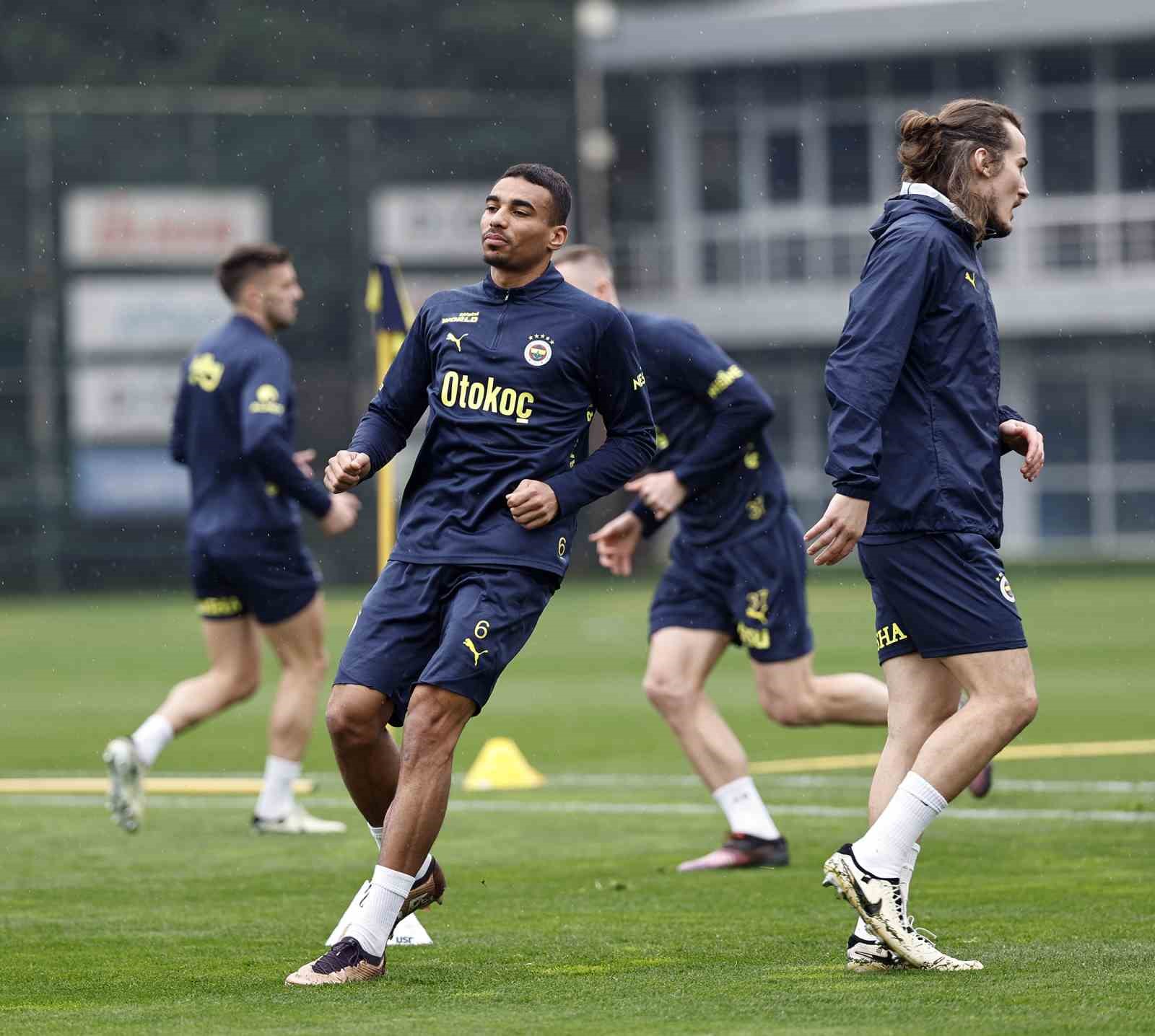 Fenerbahçe, Galatasaray derbisinin hazırlıklarını tamamladı