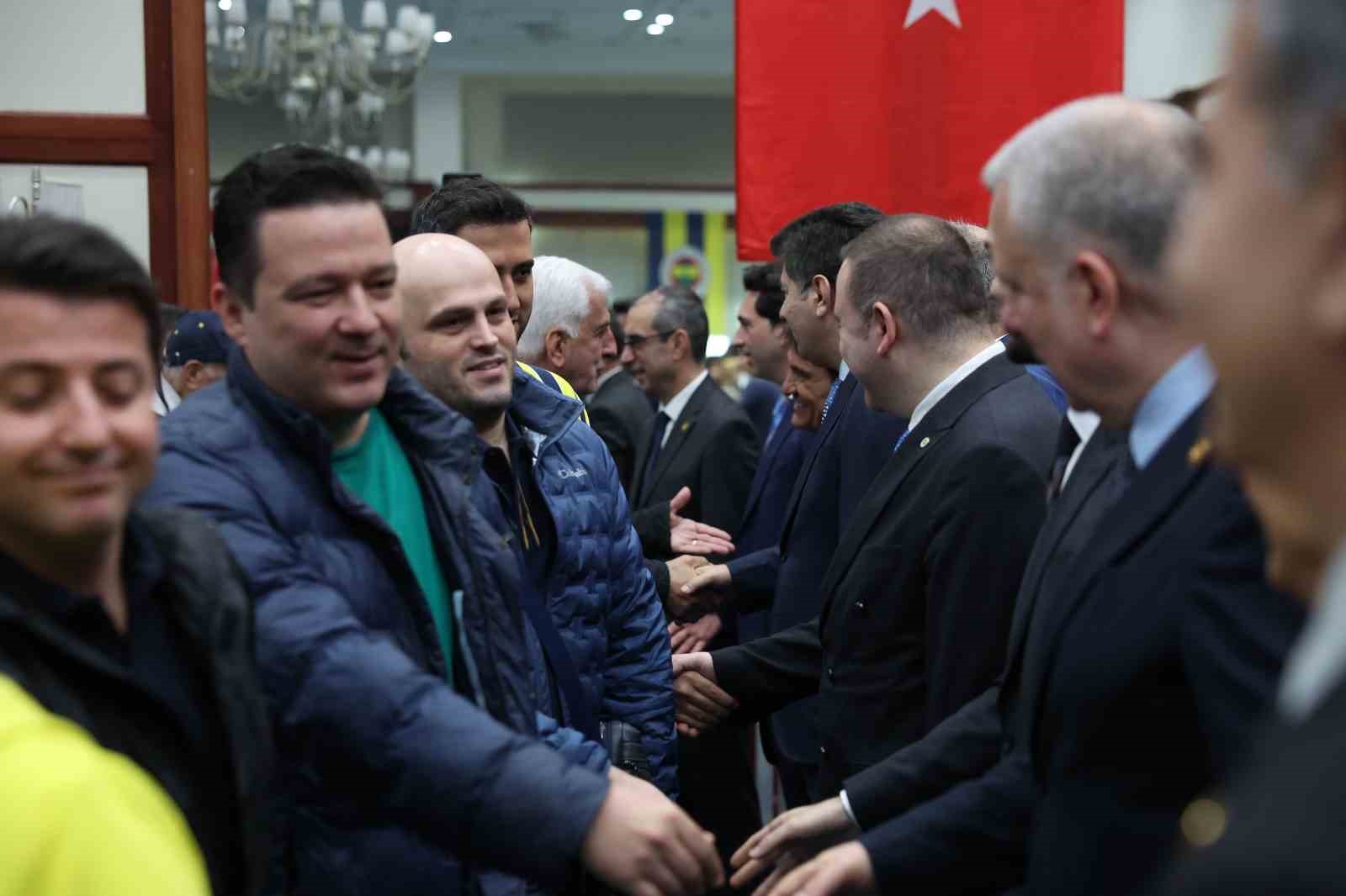 Fenerbahçe’de geleneksel bayramlaşma töreni yapıldı