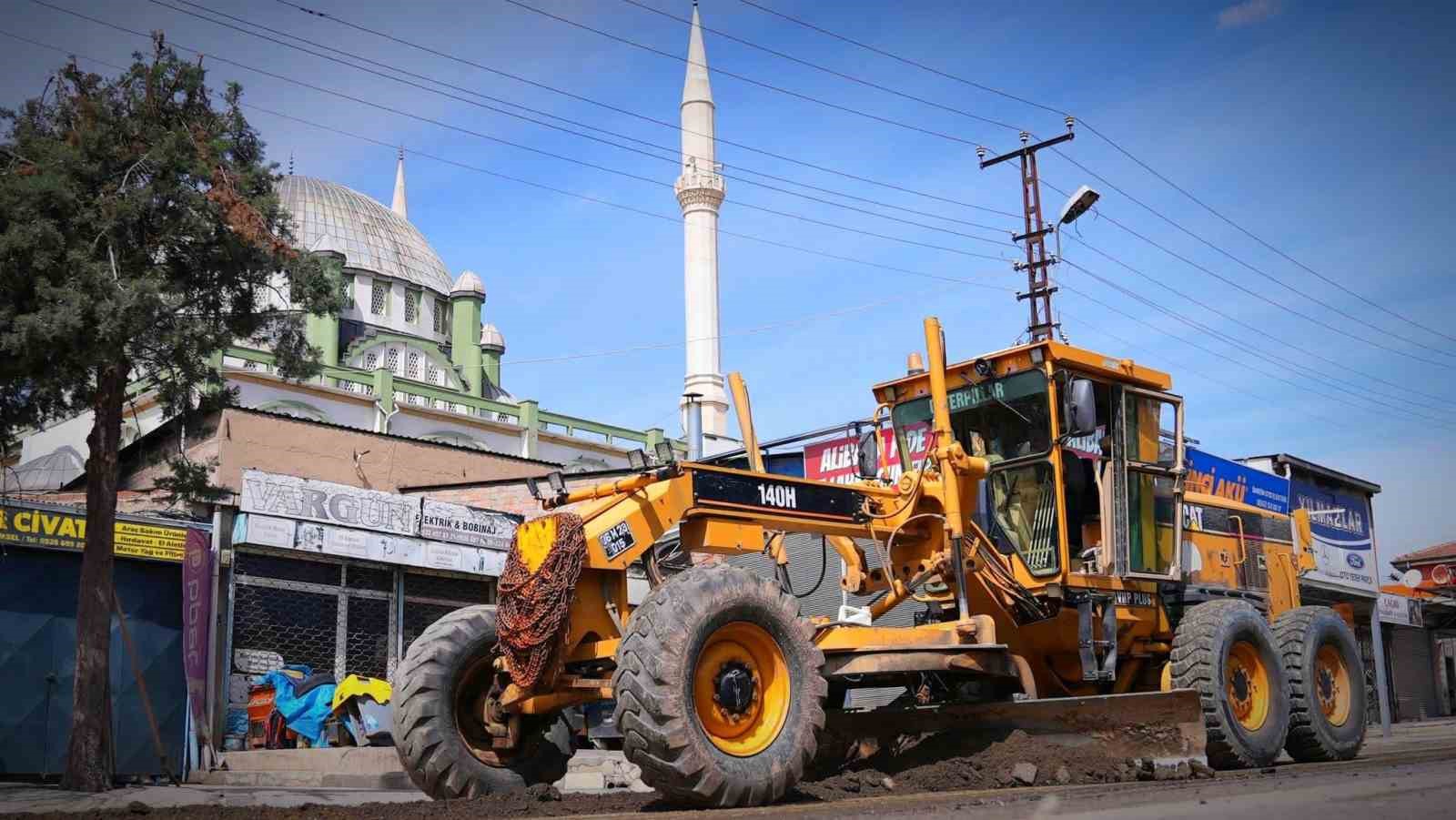 Sanayi Sitesinde bulunan yol, Elazığ Belediyesi tarafından yenilendi
