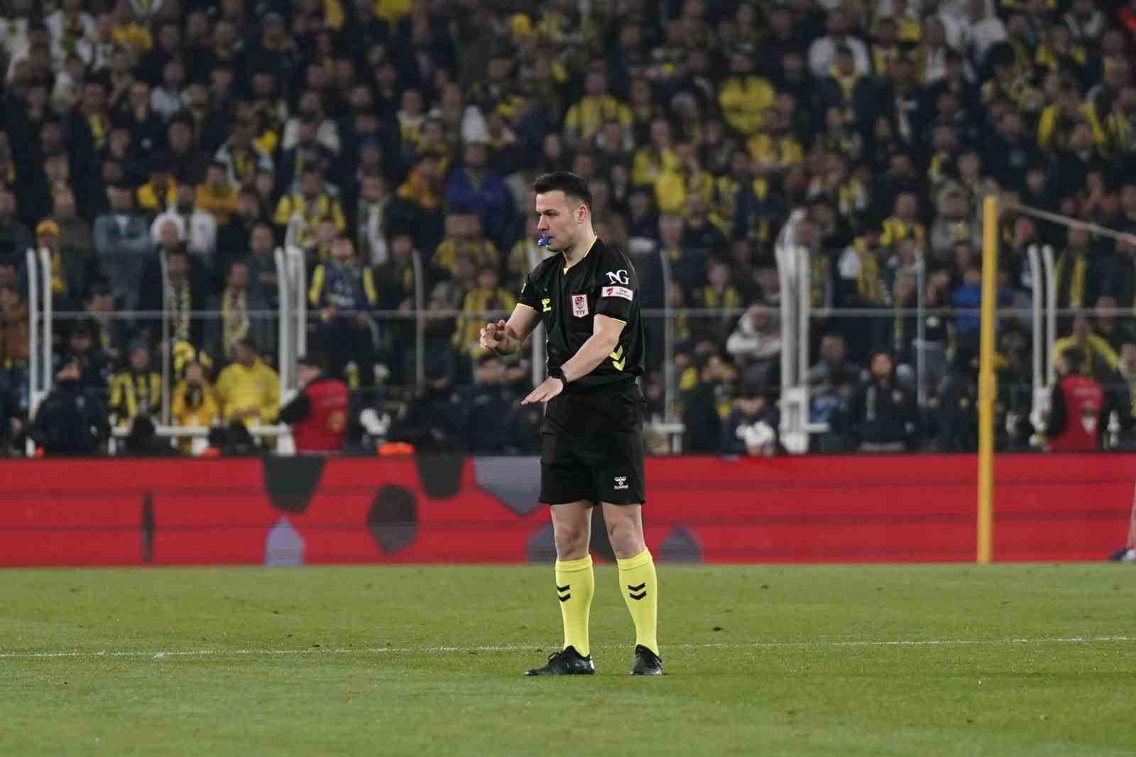 Ziraat Türkiye Kupası: Fenerbahçe: 0 - Galatasaray: 1 (Maç devam ediyor)
