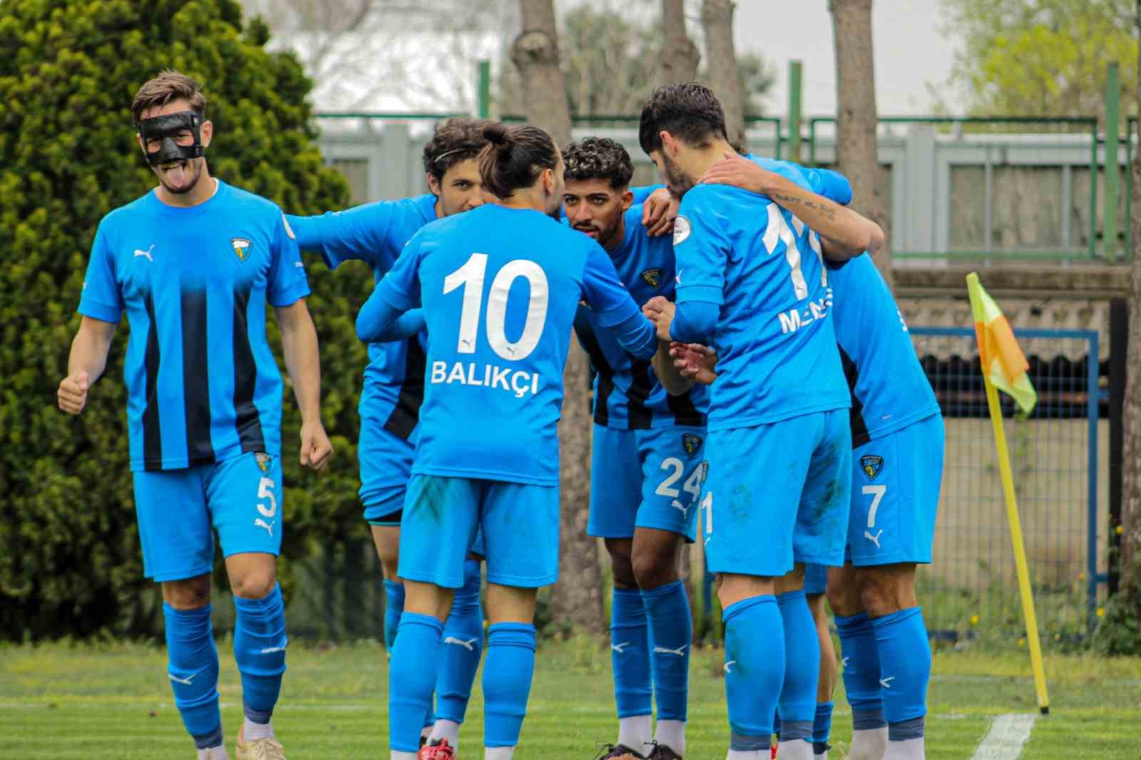 TFF 2. Lig: Karacabey Belediyespor: 2 - Bucaspor: 1
