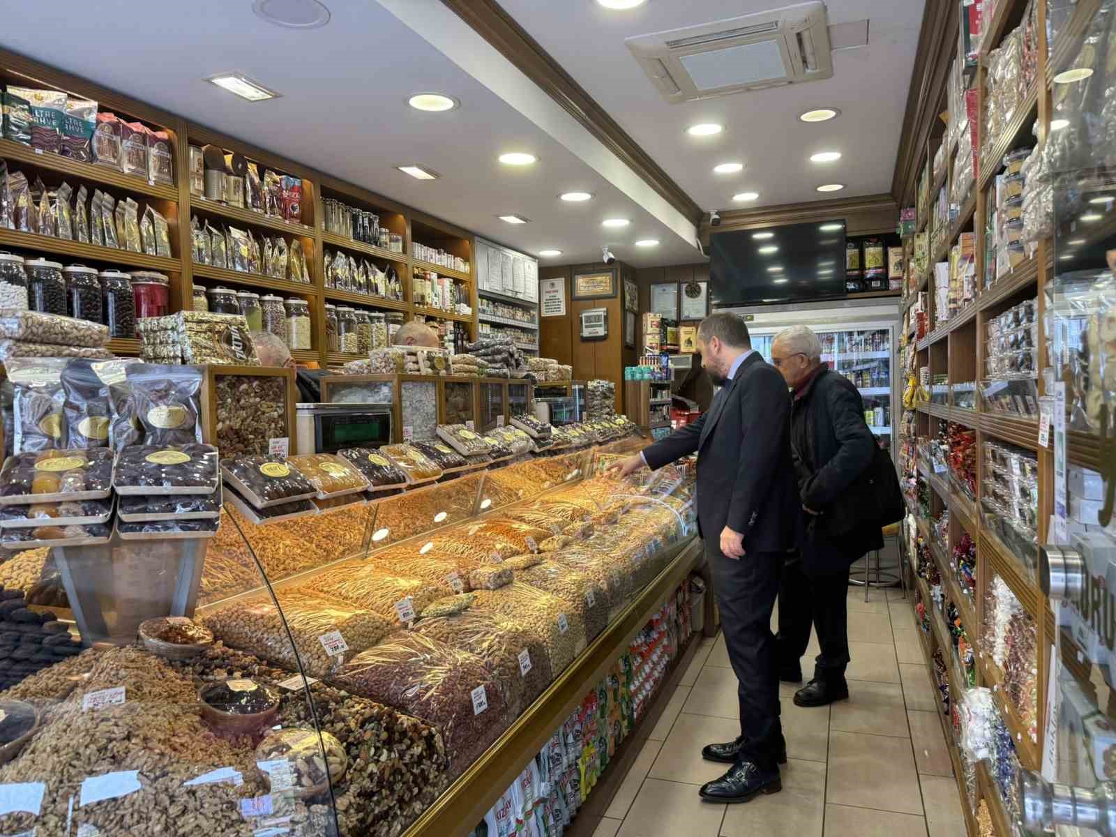 AK Parti Genel Başkan Yardımcısı Acar&rsquo;dan esnafa destek ziyareti
