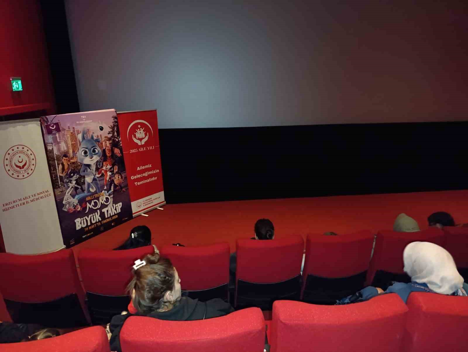 &Ccedil;ocuklar renkli bir etkinlikte buluştu
