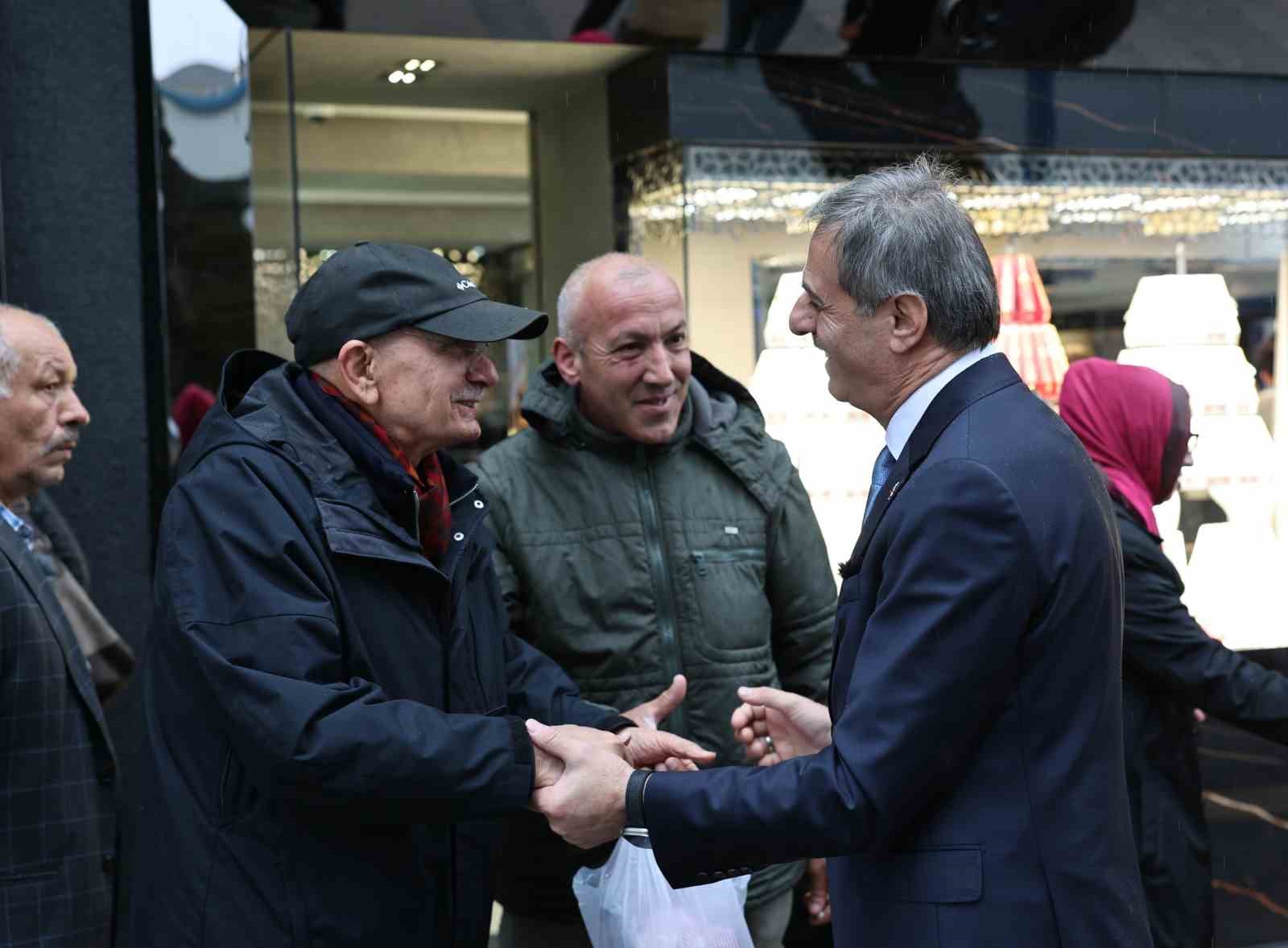 Başkan Alemdar: "Milletimiz boykot &ccedil;ağrılarına esnafımızın yanında olarak gereken cevabı vermiştir"
