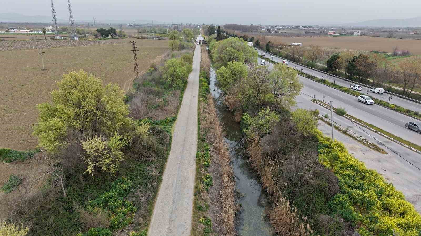 G&uuml;zelk&ouml;y Deresi&rsquo;nde hummalı &ccedil;alışma
