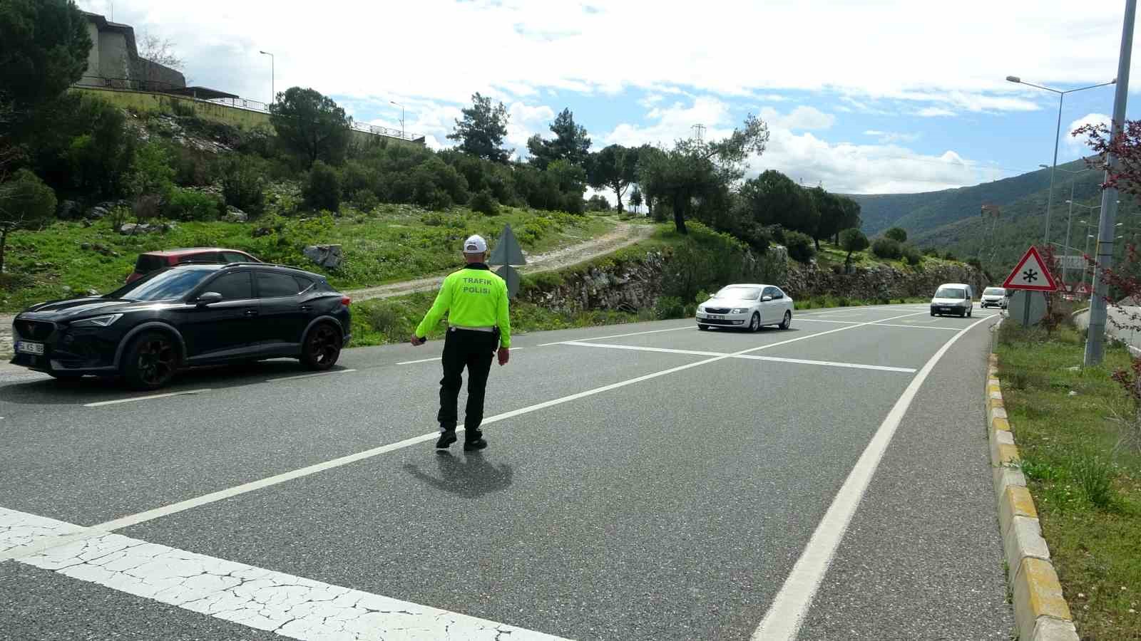 Muğla’da Ramazan Bayramı trafik denetimlerinde 2 bin 656 sürücüye işlem yapıldı