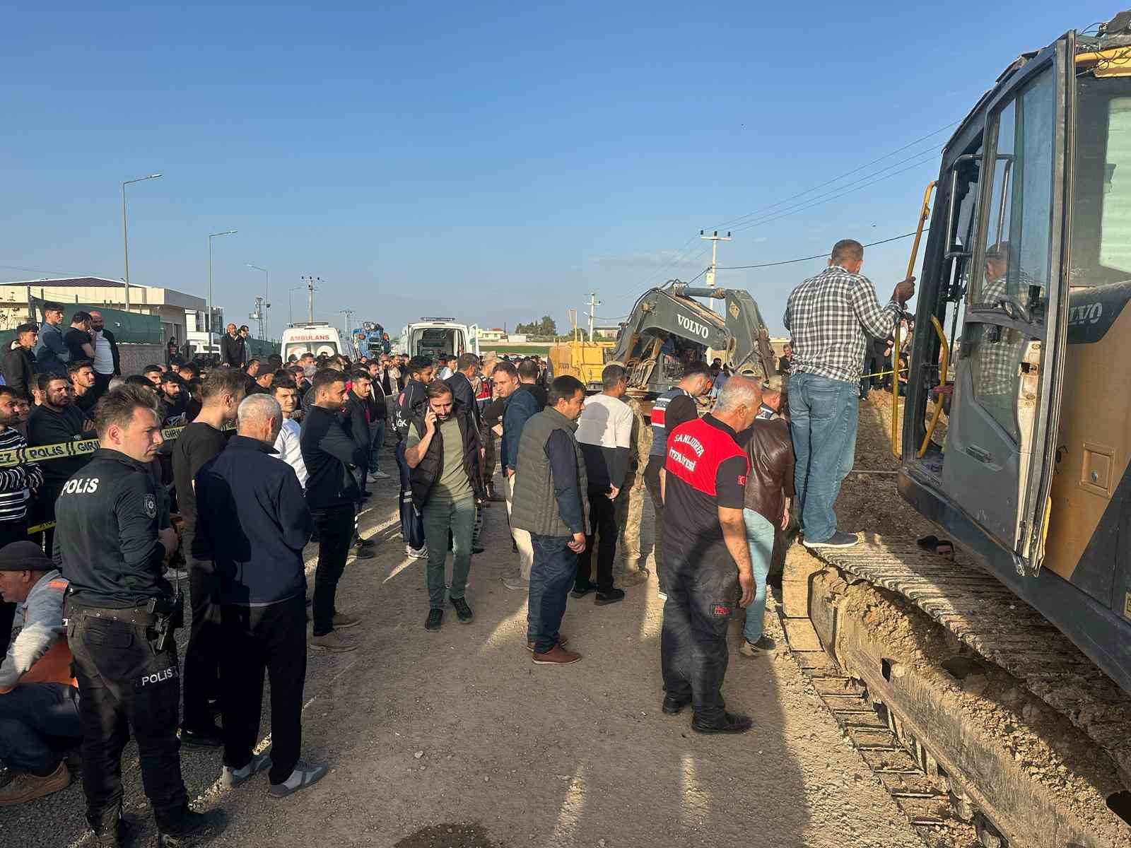 Ceylanpınar’da göçük altında kalan işçileri kurtarma çalışmaları sürüyor
