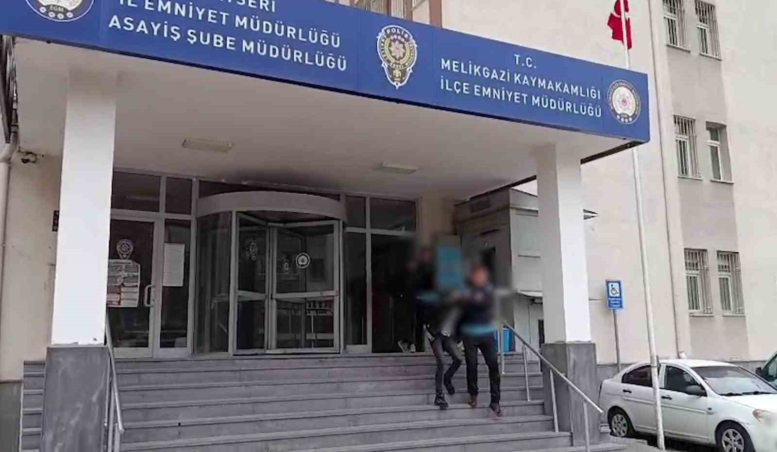 Gasp ve tehdit olayına karışan 2 kişi yakalandı