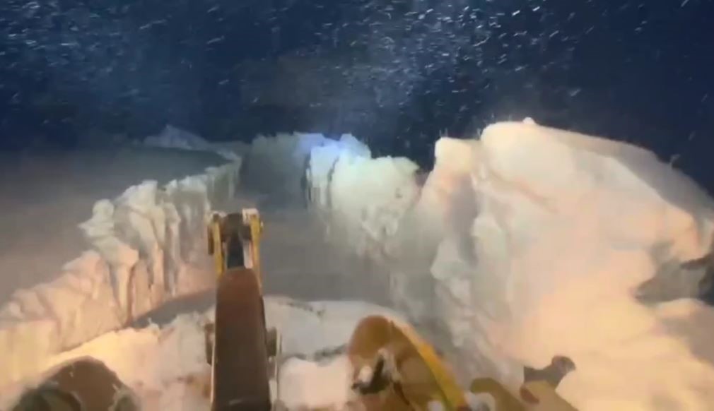 Artvin Ardanuç-Ardahan karayolu için çalışmalar devam ediyor