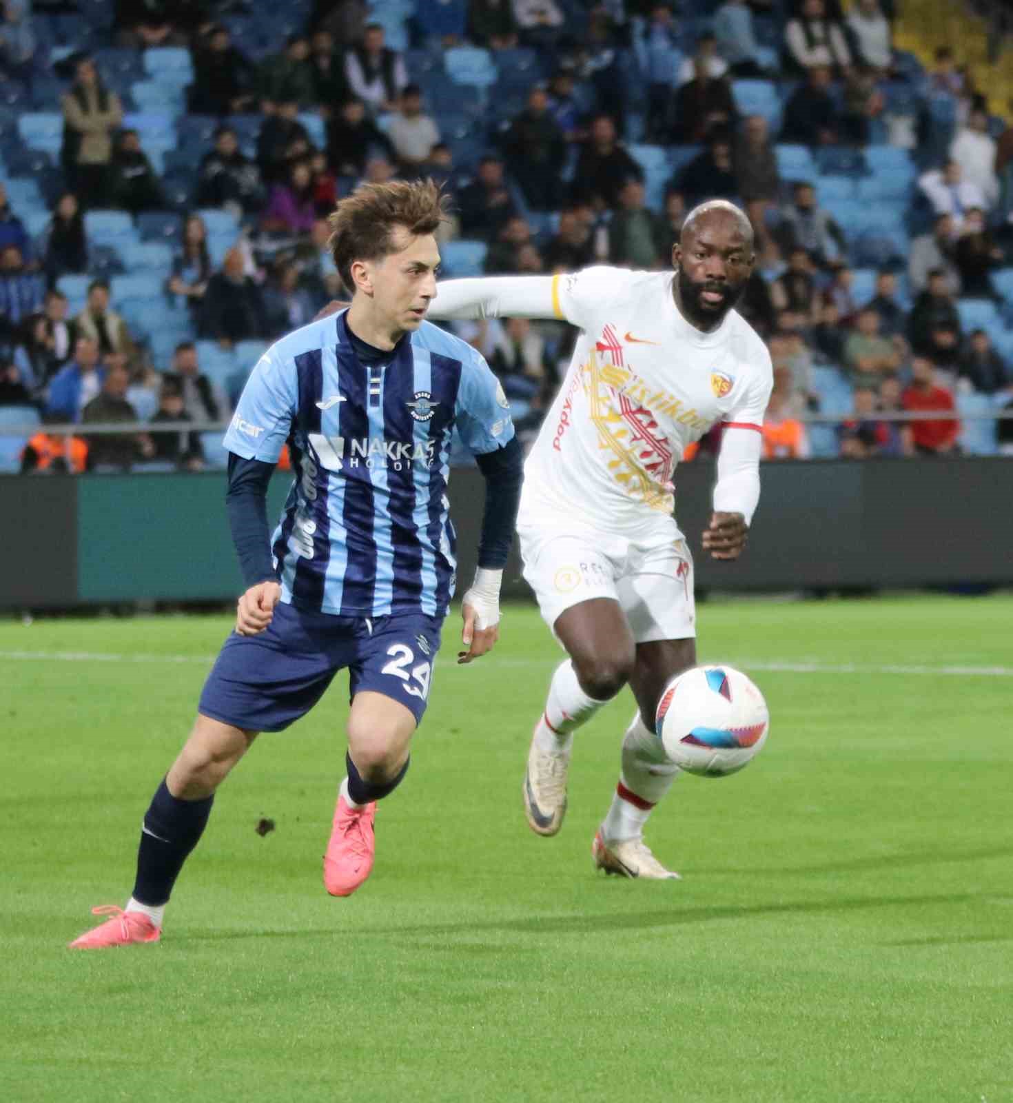 Trendyol Süper Lig: Adana Demirspor: 0 - Kayserispor: 1 (Maç devam ediyor)
