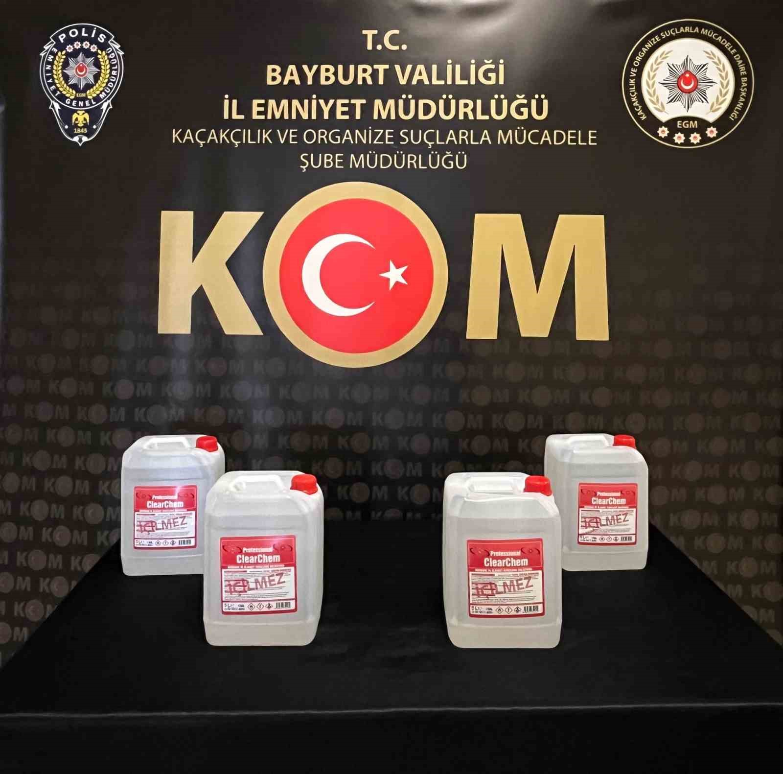 Bayburt’ta 20 litre kaçak etil alkol ele geçirildi