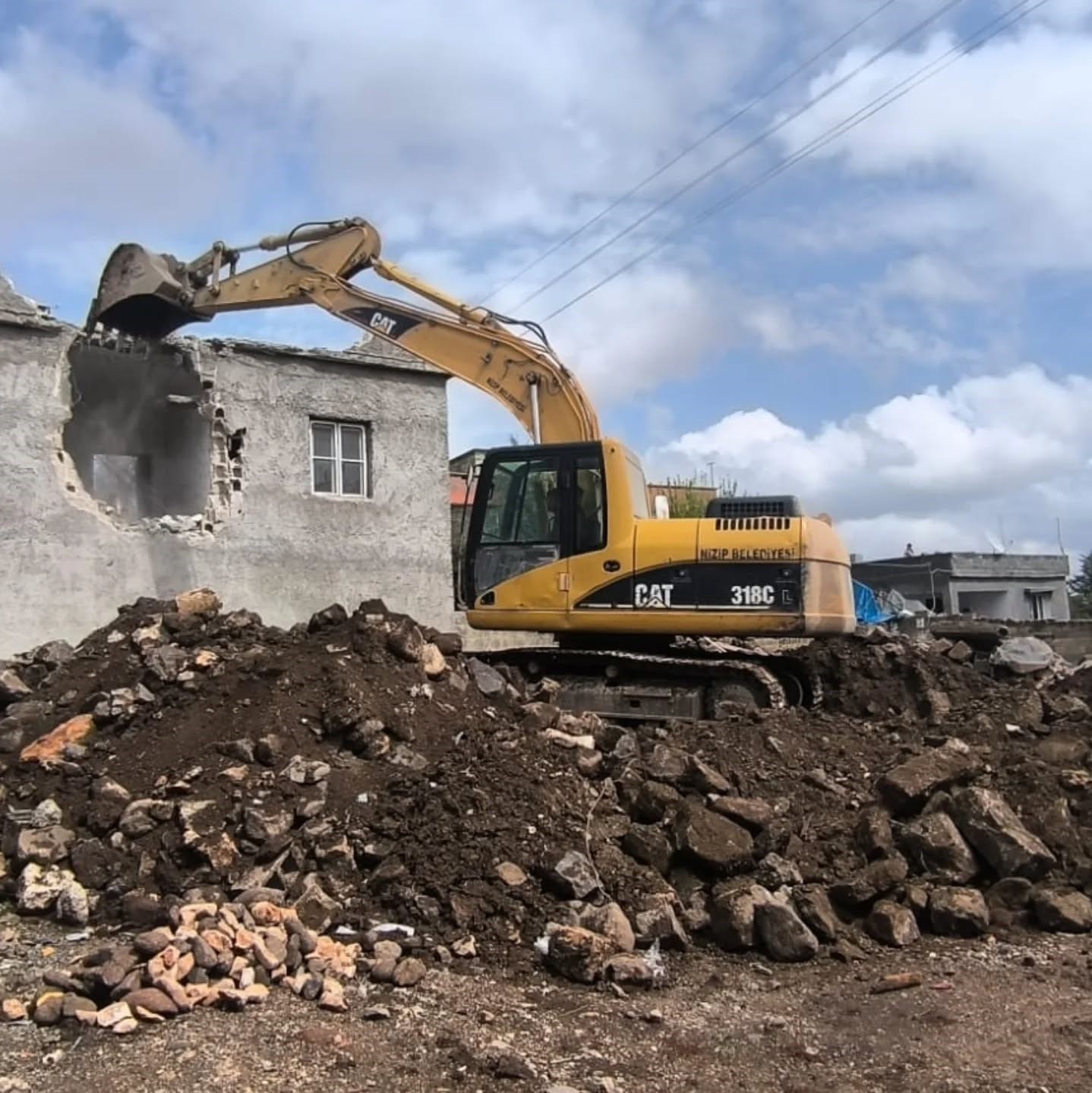 Nizip Belediyesi ekipleri sahada
