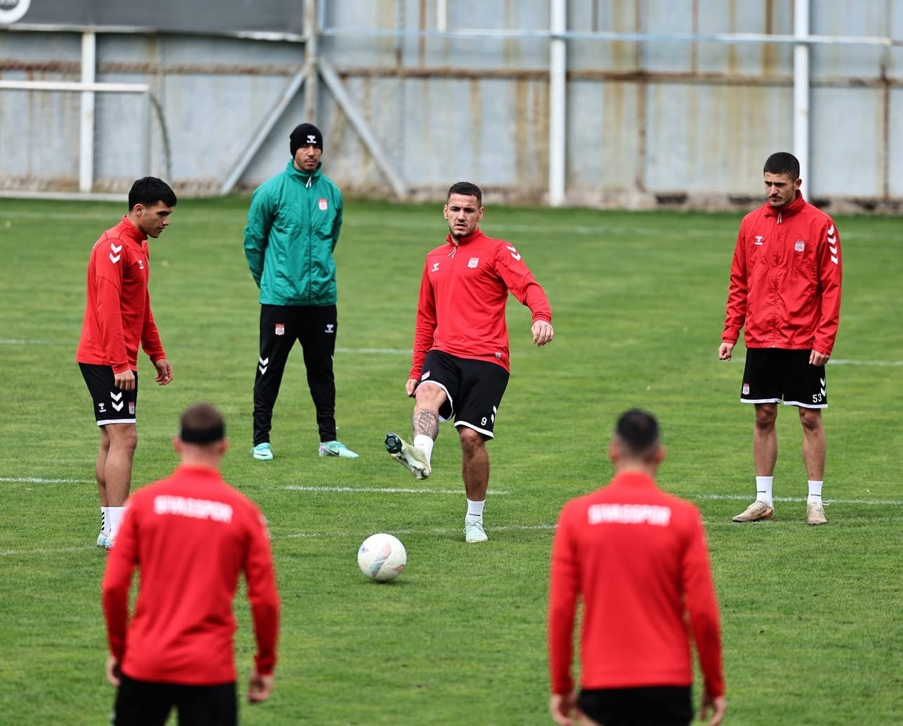 Sivasspor, &Ccedil;aykur Rizespor ma&ccedil;ı hazırlıklarını tamamladı
