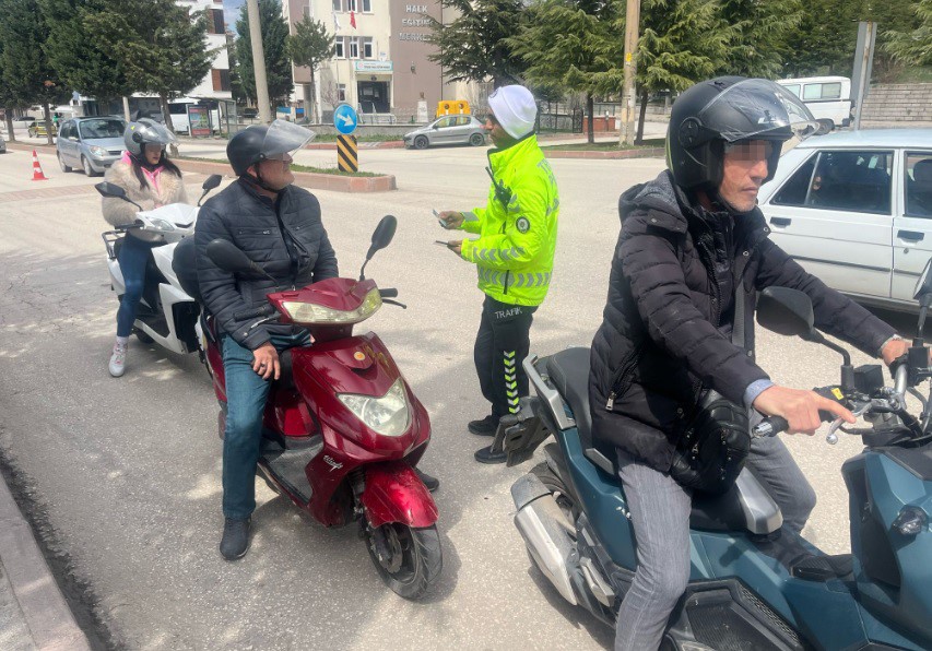 Tavşanlı’da motosiklet denetimleri sıklaştı