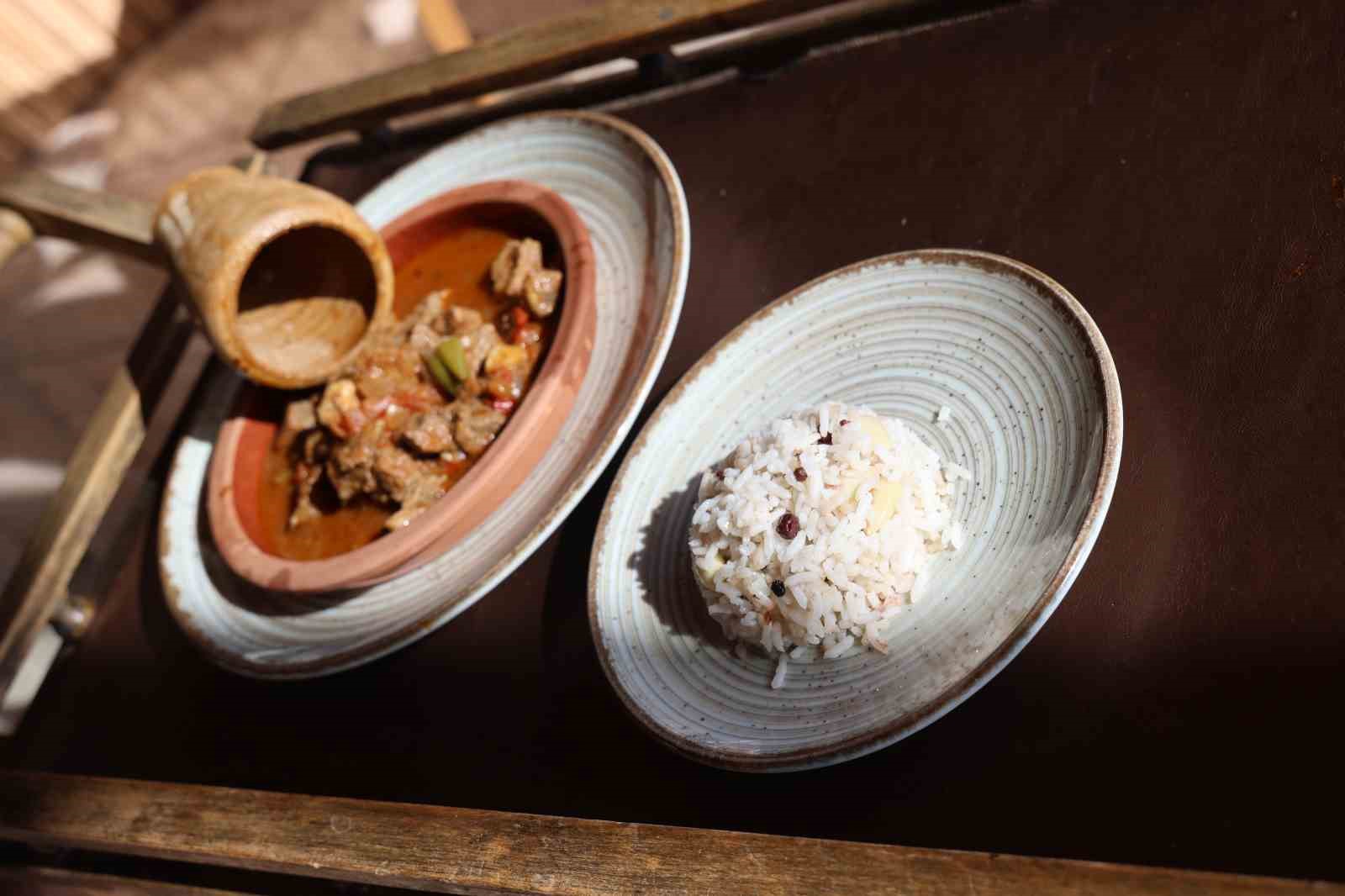 Bin yıllık değişmeyen lezzet &rsquo;testi kebabı&rsquo;
