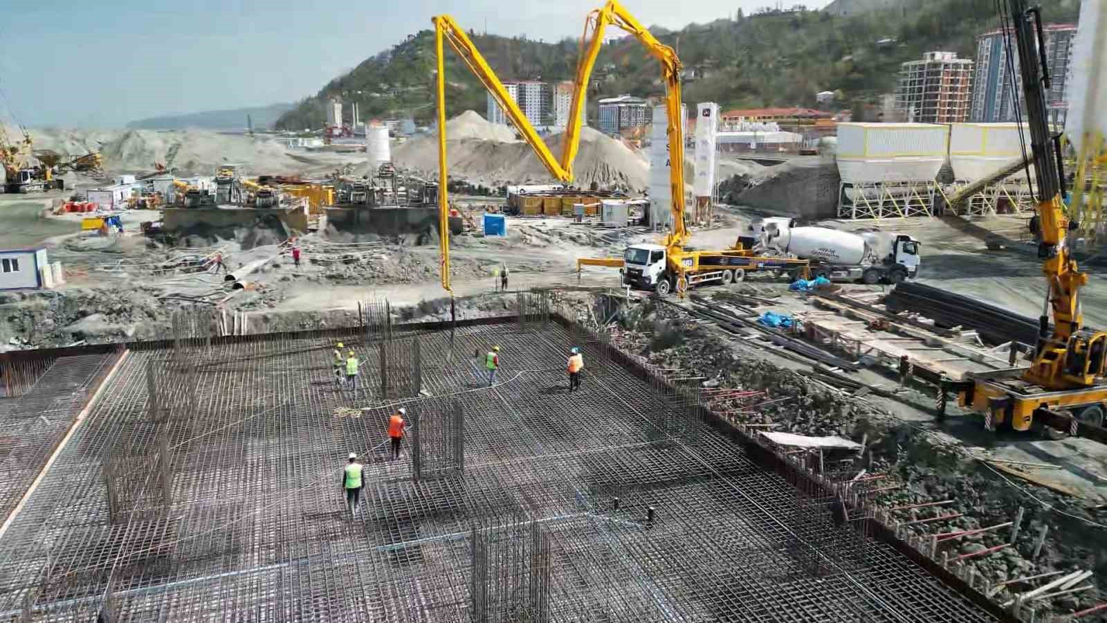 Rize Şehir Hastanesi inşaatının yüzde 51’i tamamlandı