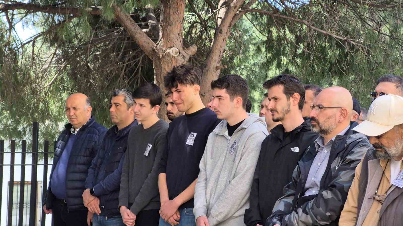 Genç yaşta amansız hastalığa yenik düştü