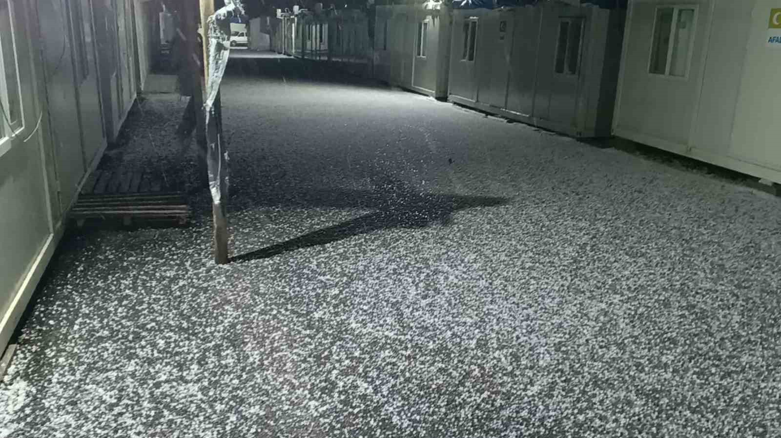 Gölbaşı ilçesinde dolu yağışı