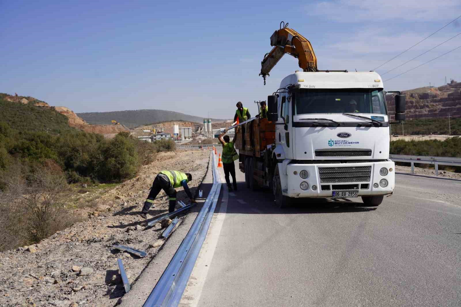 Hereke-Çerkeşli yoluna 3 kilometrelik otokorkuluk