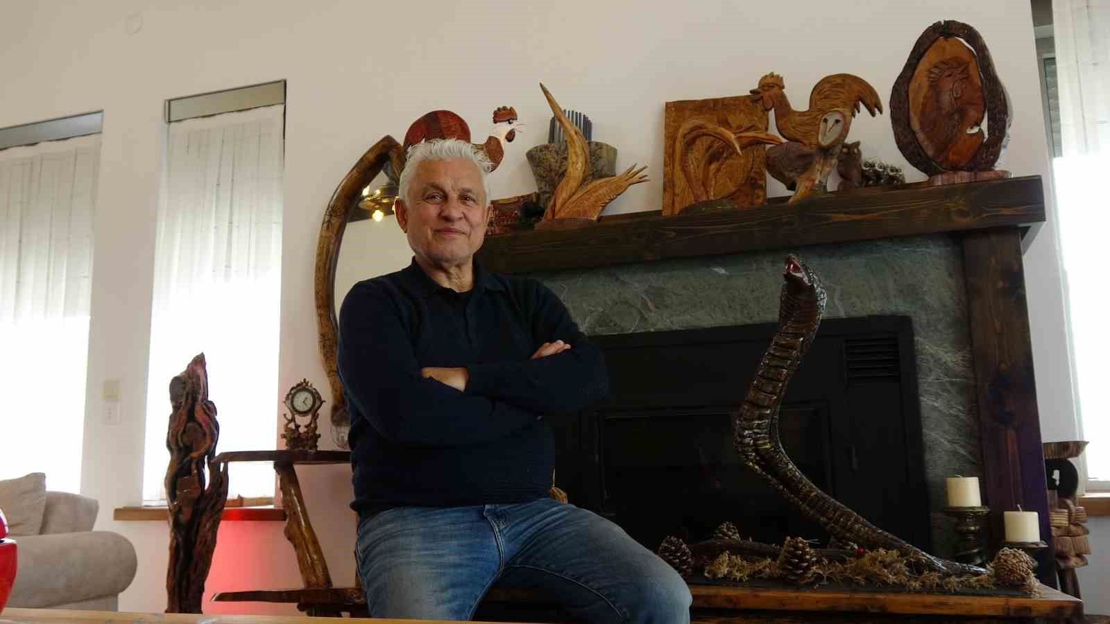 Pandemide başlayan hobi ile köy evini sanat galerisine dönüştürdü