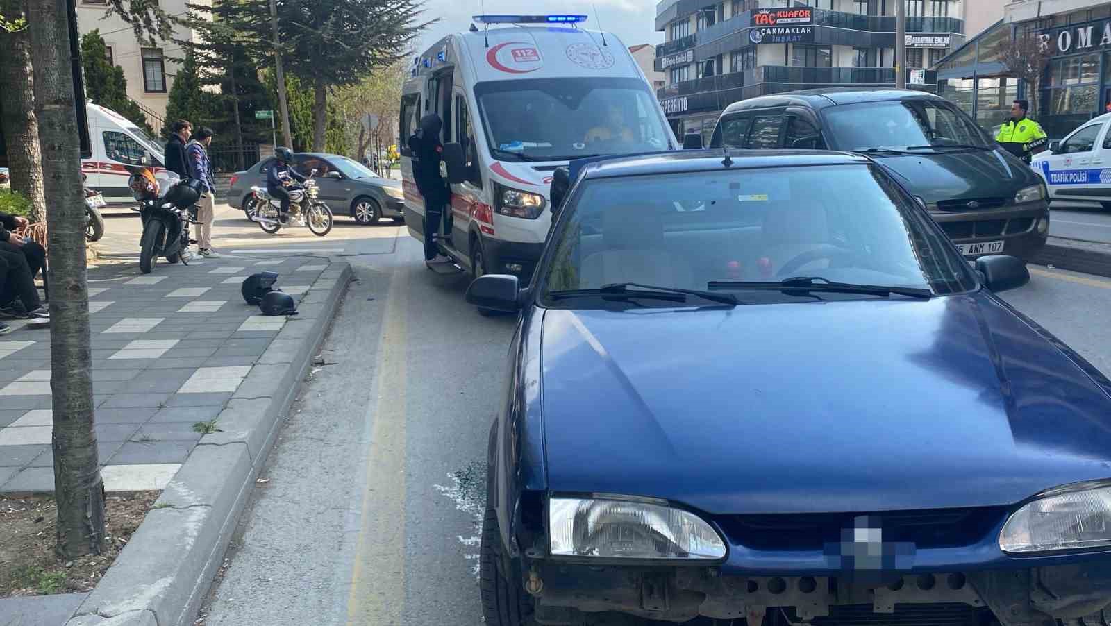 Otomobil ile motosiklet çarpıştı: 2 çocuk yaralandı

