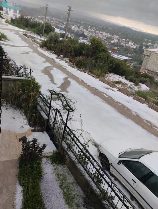 Seferihisar beyaza büründü