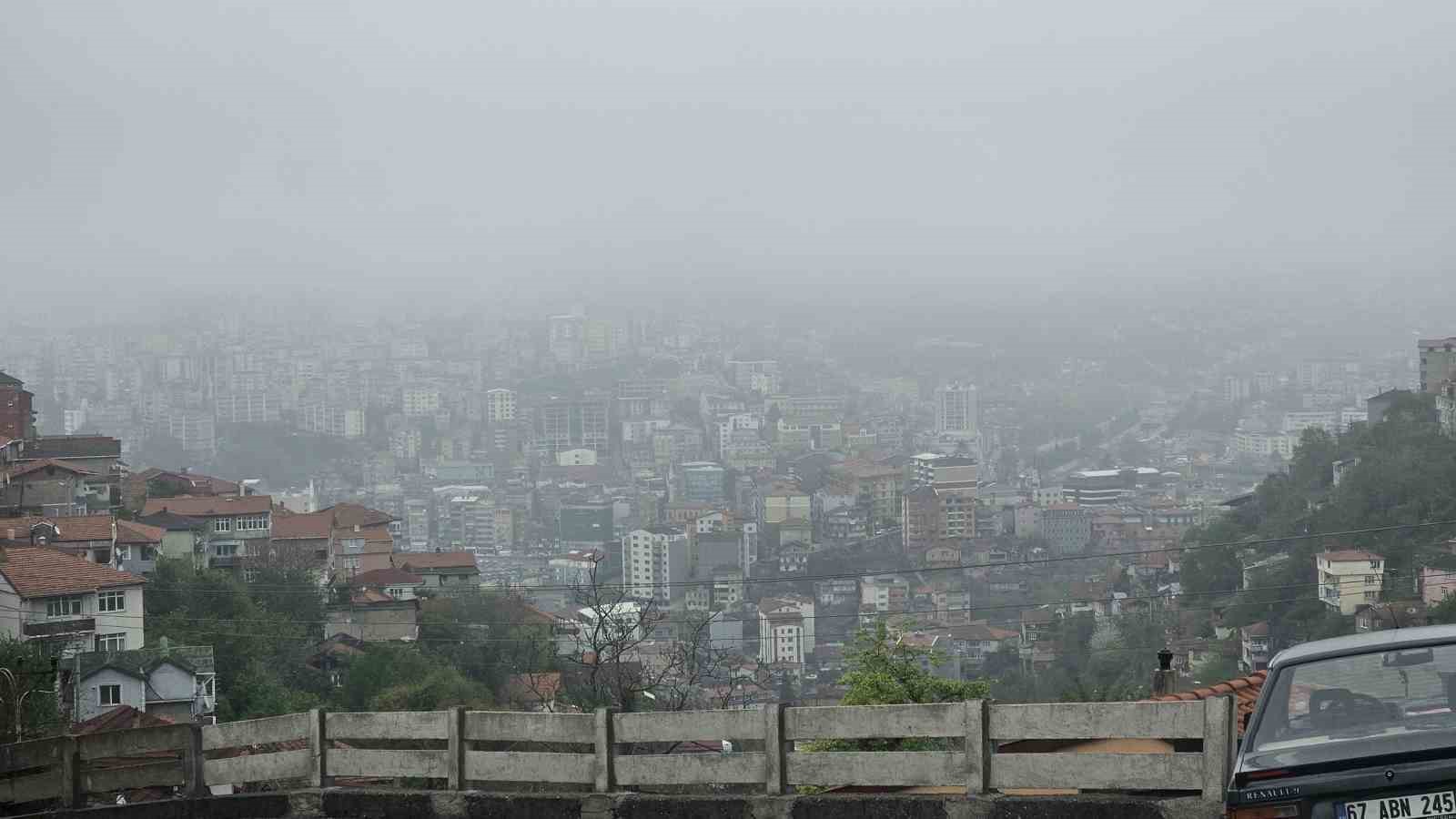 Zonguldak’ta hava sıcaklığı düştü, sis etkili oldu