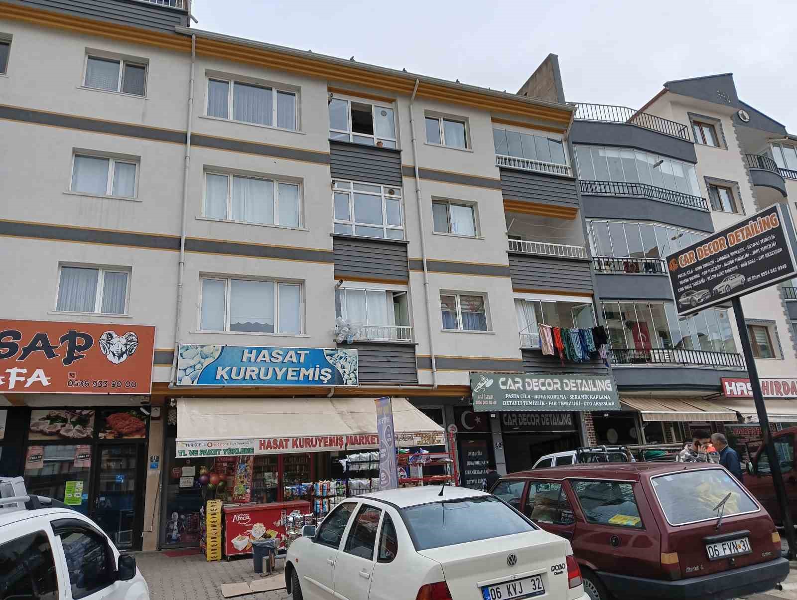 Ankara’da apartman boşluğuna düşen kız çocuğu hayatını kaybetti