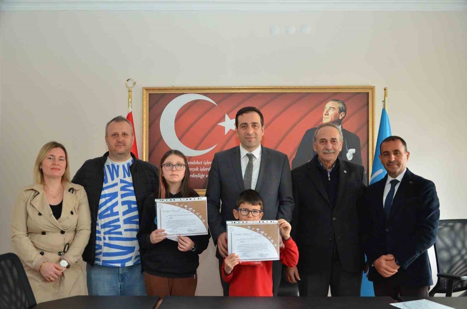 THK Söğüt’e teşekkür belgelerini takdim etti