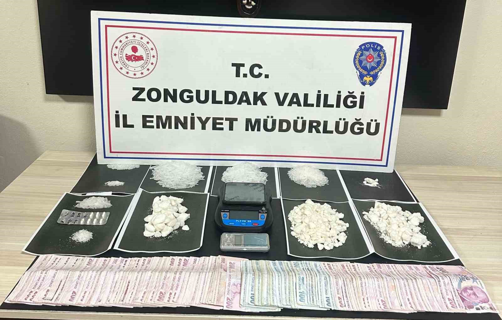 Zonguldak’ta uyuşturucu operasyonu: 755 gram metamfetamin ele geçirildi