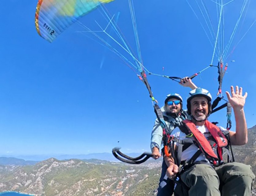Tavşanlı’dan Eskişehir İnönü semalarında hafta sonu yamaç paraşütü keyfi
