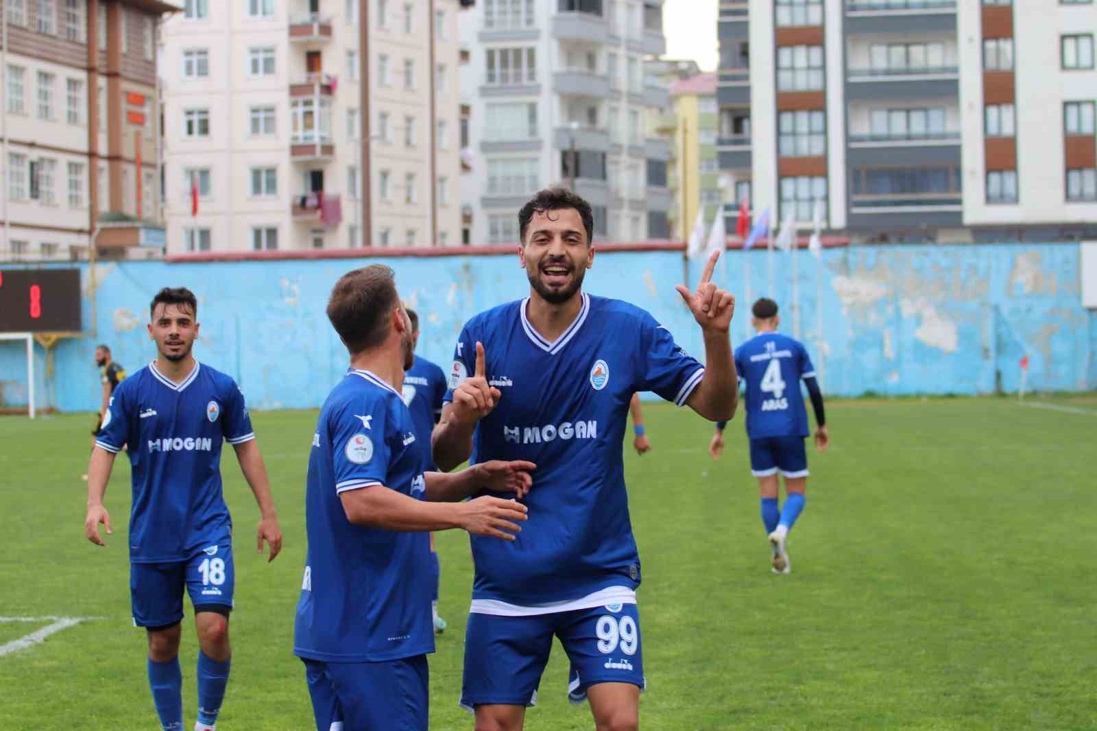 TFF 3. Lig: Pazarspor: 3 - Bayburt Özel İdarespor: 0
