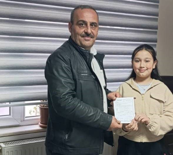 Emet’te 10 yaşındaki öğrenciden anlamlı bağış