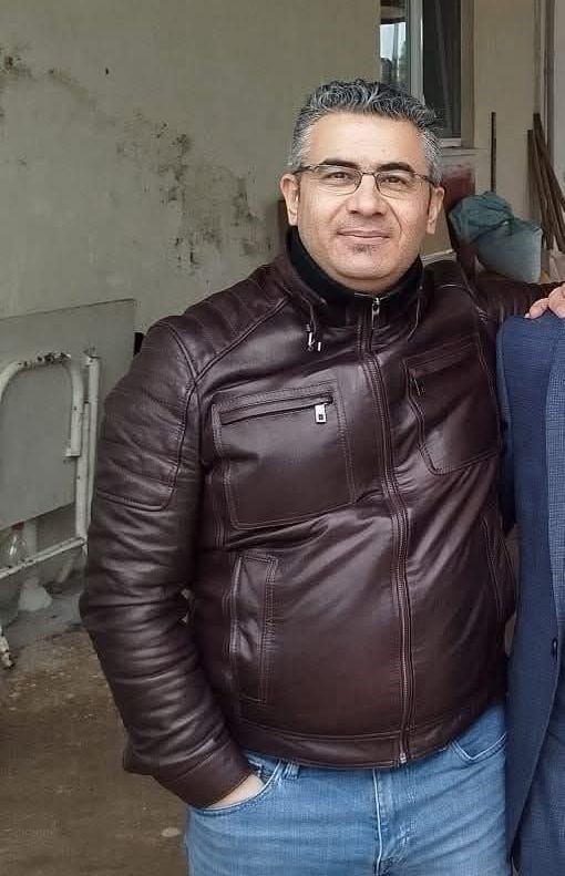 Ağaca &ccedil;arpan otomobil s&uuml;r&uuml;c&uuml;s&uuml; hayatını kaybetti
