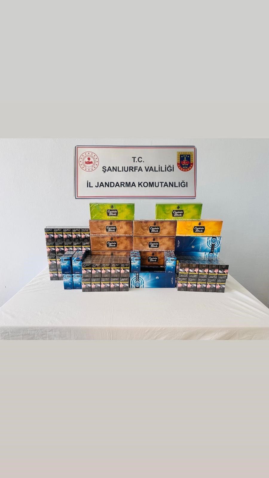 Viranşehir&rsquo;de 2 bin 816 paket g&uuml;mr&uuml;k ka&ccedil;ağı sigara ele ge&ccedil;irildi
