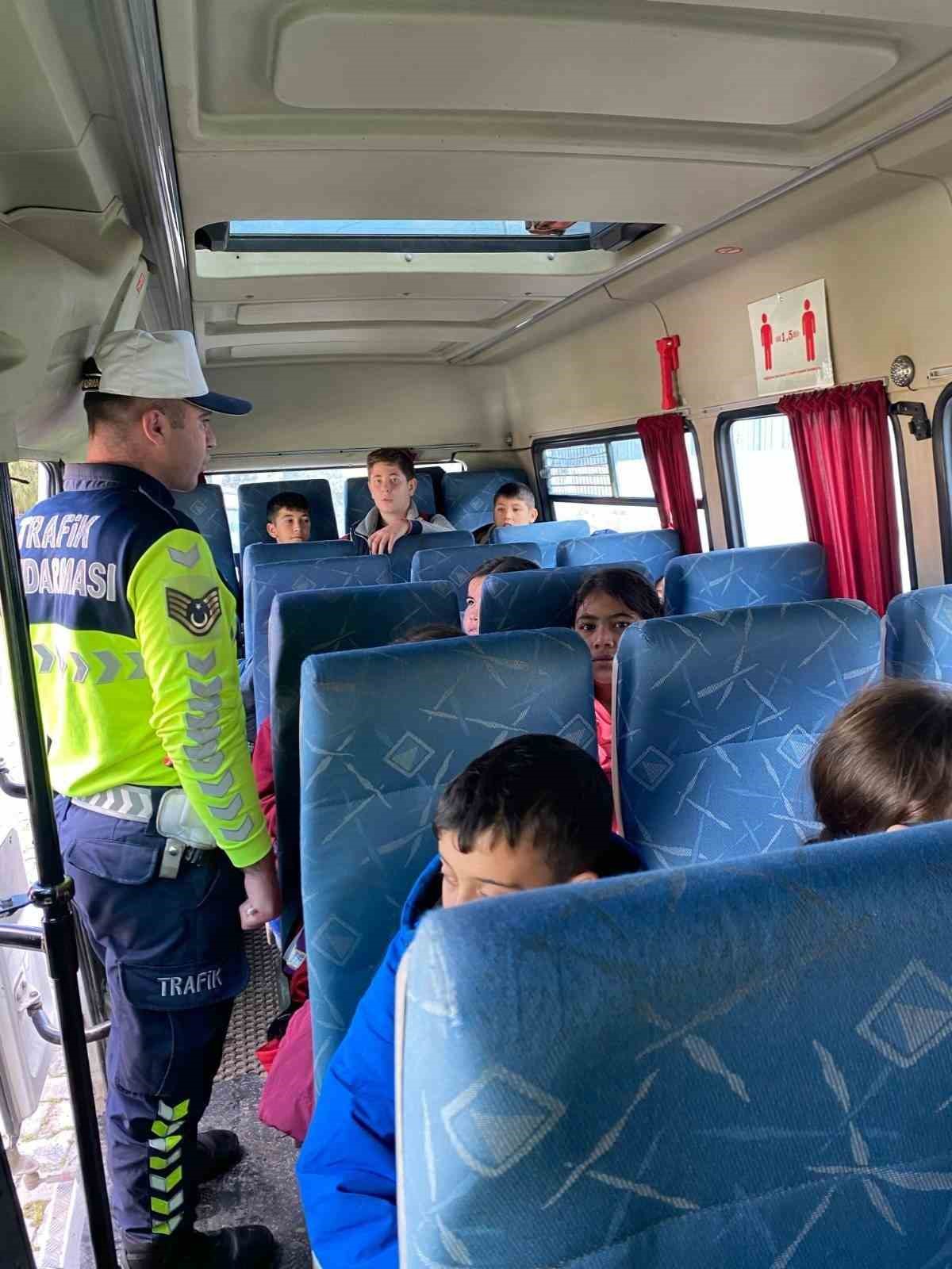 Jandarmadan servis ara&ccedil;larına denetim
