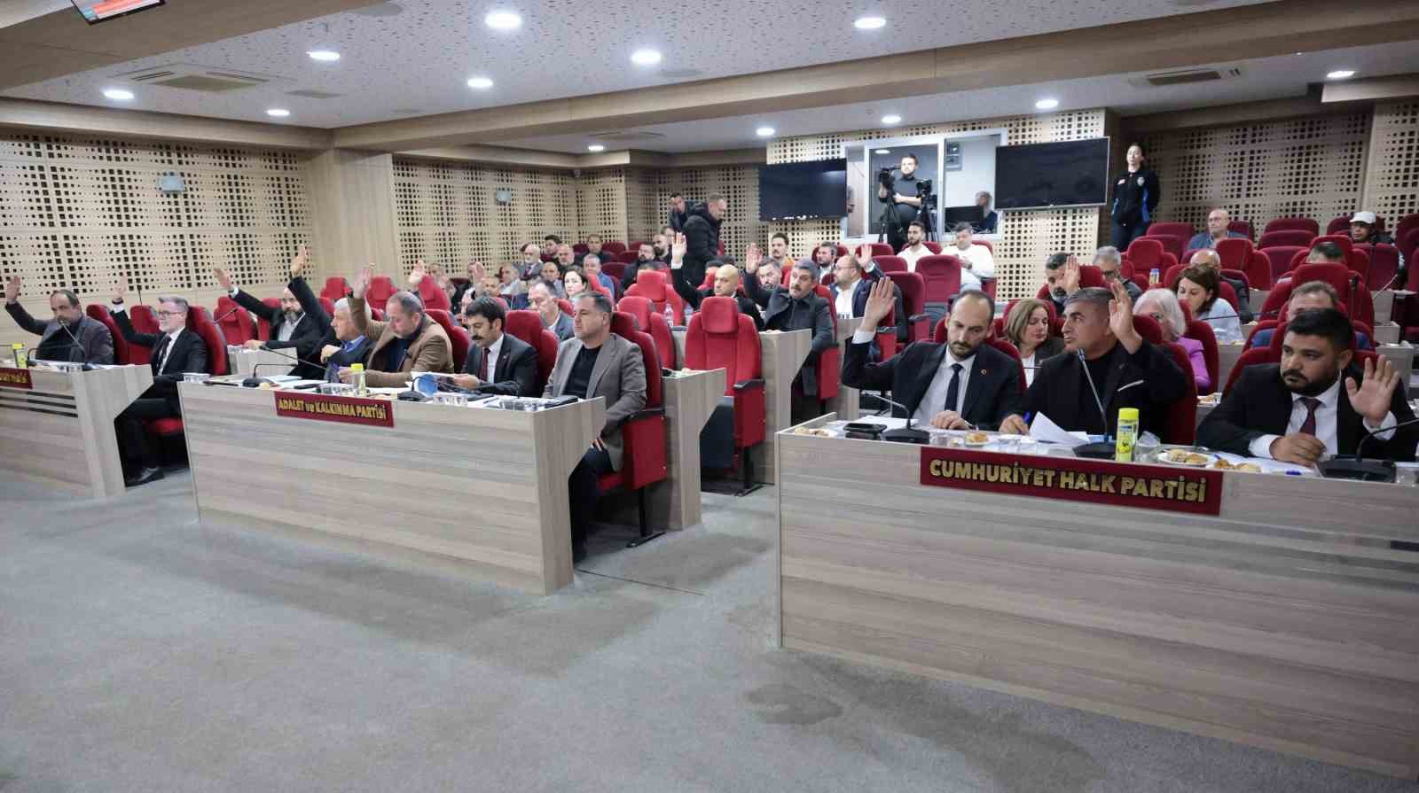 Menemen Belediye Başkanı Pehlivan: "Belediye ailemle tarih yazdık"
