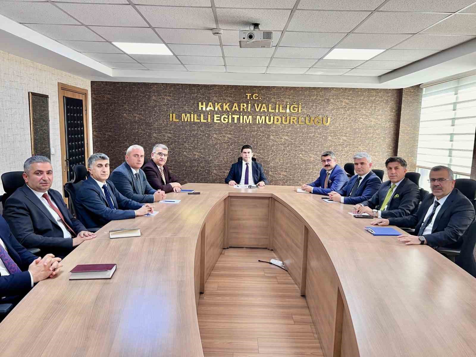 Hakkari’de okulların genel durumu değerlendirildi