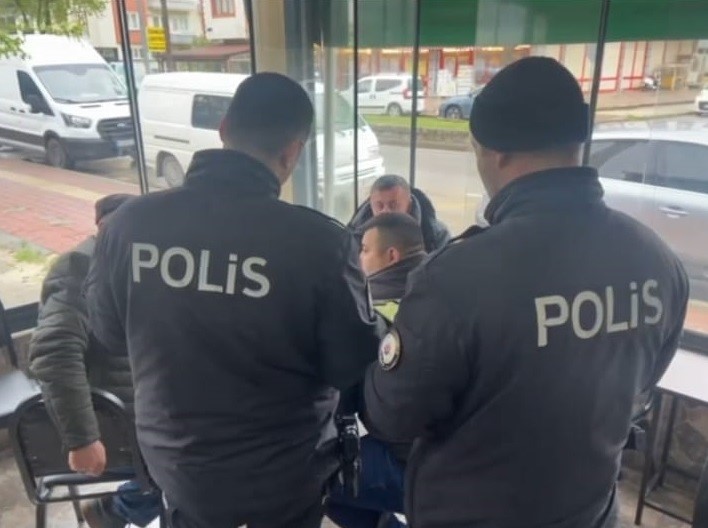 &Ccedil;anakkale&rsquo;de okul &ccedil;evrelerine sıkı denetim
