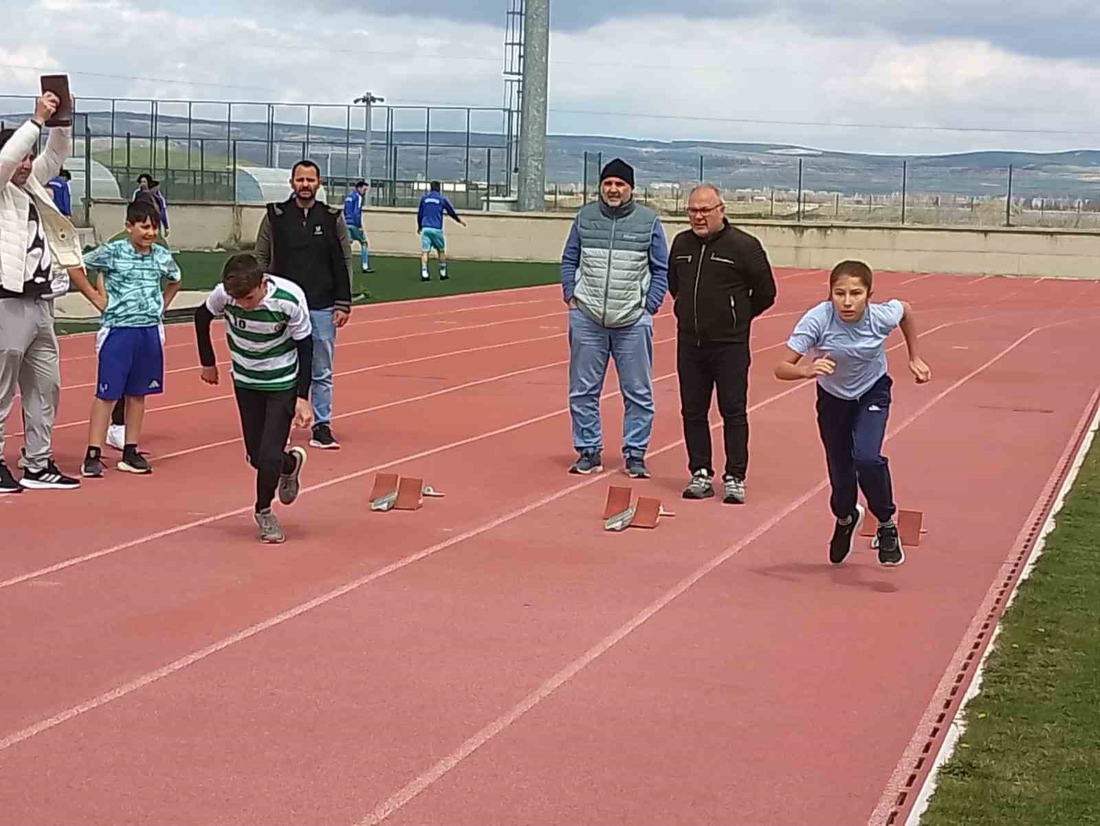 Afyonkarahisar’da atletizm müsabakaları sona erdi