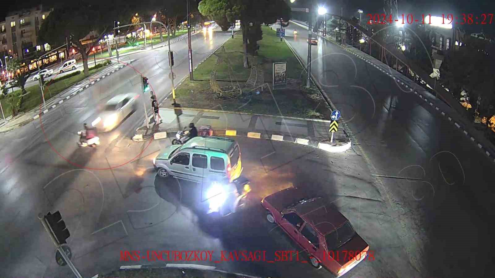 Manisa’daki motosiklet kazasının güvenlik kameraları ortaya çıktı