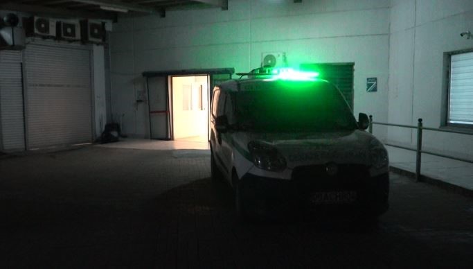 Park halindeki tıra çarpan elektrik bisiklet sürücüsü hayatını kaybetti