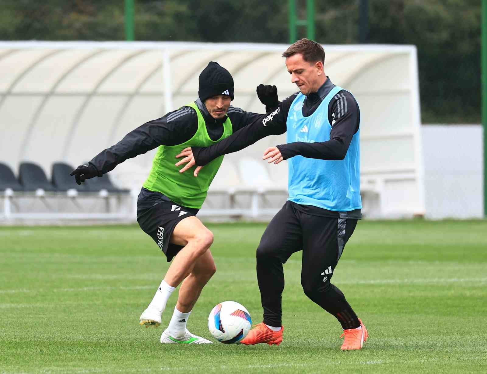 Beşiktaş’ta, Başakşehir maçı hazırlıkları başladı