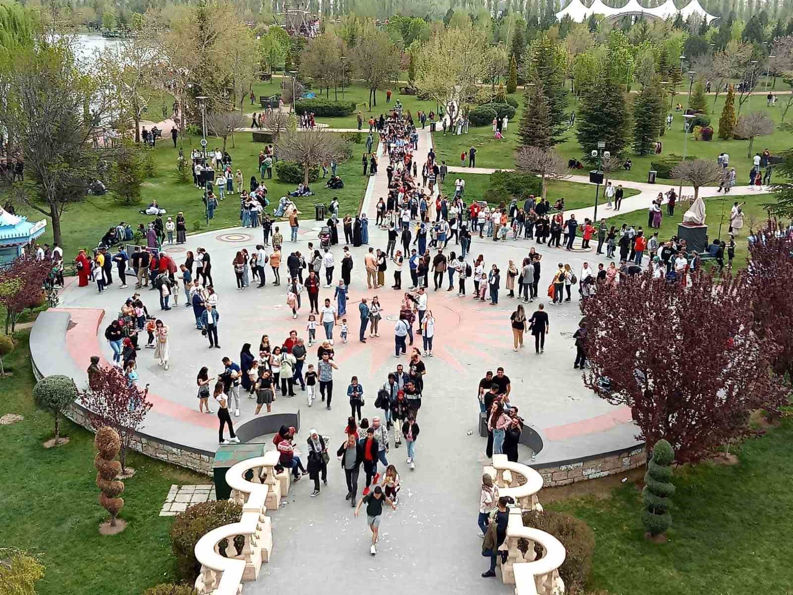 Bayramda Eskişehir&rsquo;e turist akını
