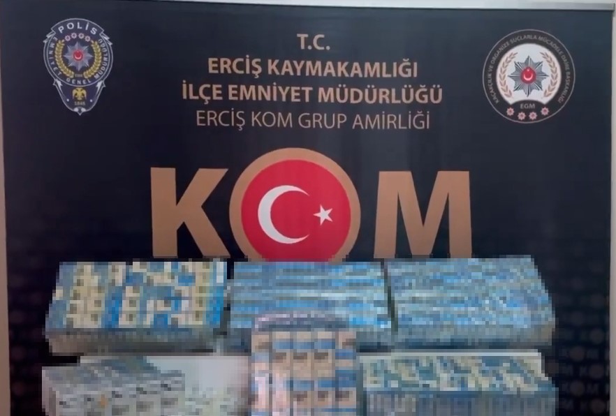 Van&rsquo;da 3 bin 940 paket ka&ccedil;ak sigara ele ge&ccedil;irildi
