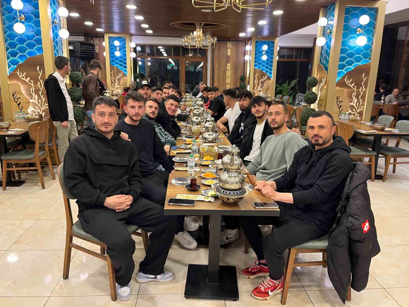 Karslı iş insanından anlamlı destek